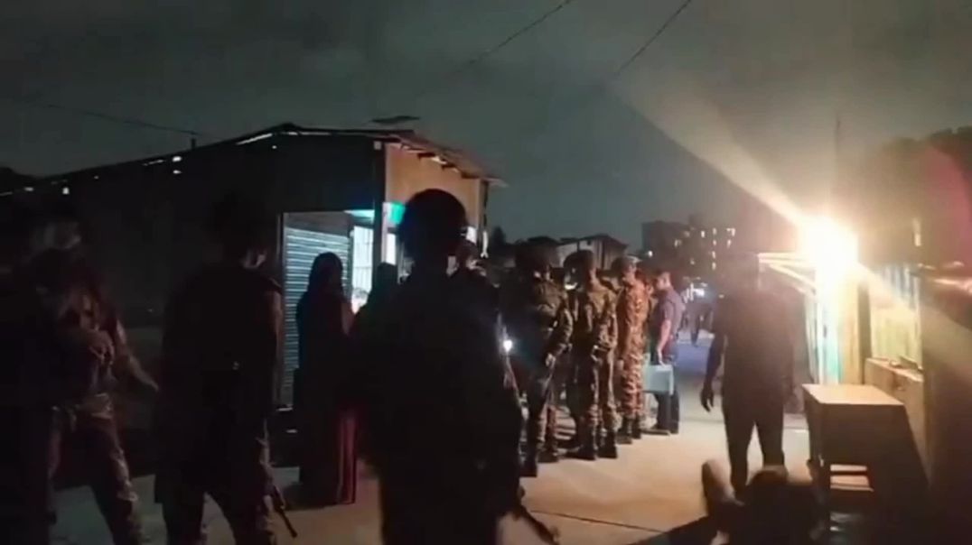 ⁣নারায়নগঞ্জের সিদ্ধিরগঞ্জ থানাধীন  আদমজীনগর বিহারি ক্যাম্পে যৌথ বাহিনীর অভিযান