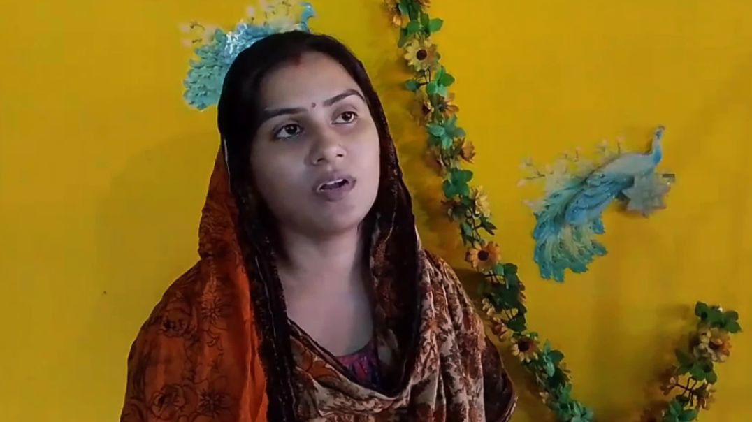 ⁣ডাকাতি হওয়ার পর মেয়েকেও ভয়ে স্কুলে পাঠাতে পারছেন না।