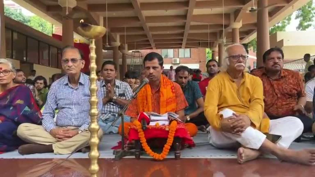 ⁣ঢাকেশ্বরী মন্দিরে জুলাই গণঅভ্যুত্থান দিবস উপলক্ষে বিশেষ প্রার্থনা